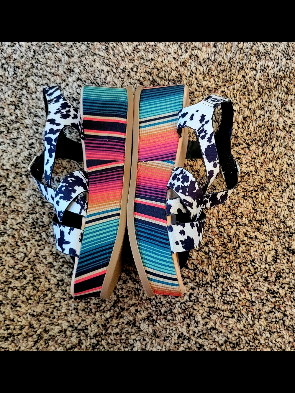 NWOT Crazy Train Women's Black & White Print Crisscross Sandals